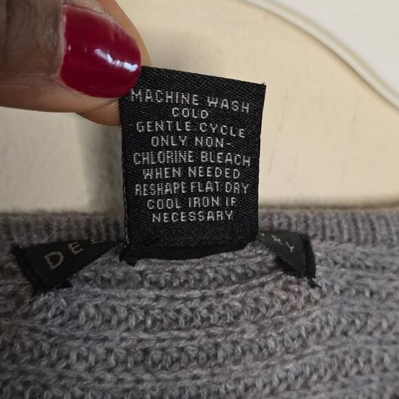 Design History Gray Knit Sweater Women’s Size Small Pullover Long Sleeve - Picture 5 of 11